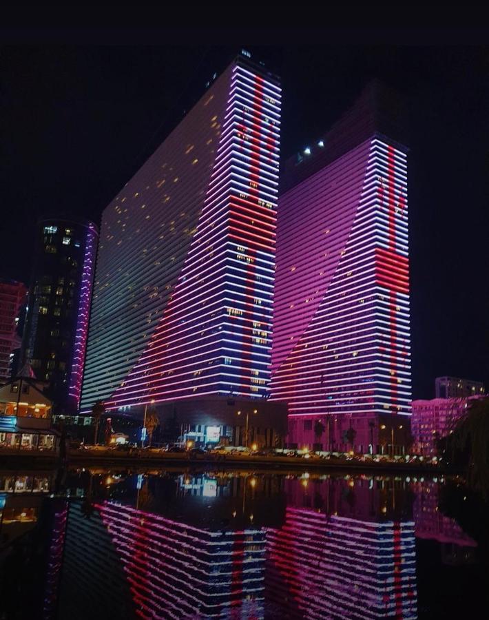 Black Sea Batumi Hotel Orbi City Екстер'єр фото