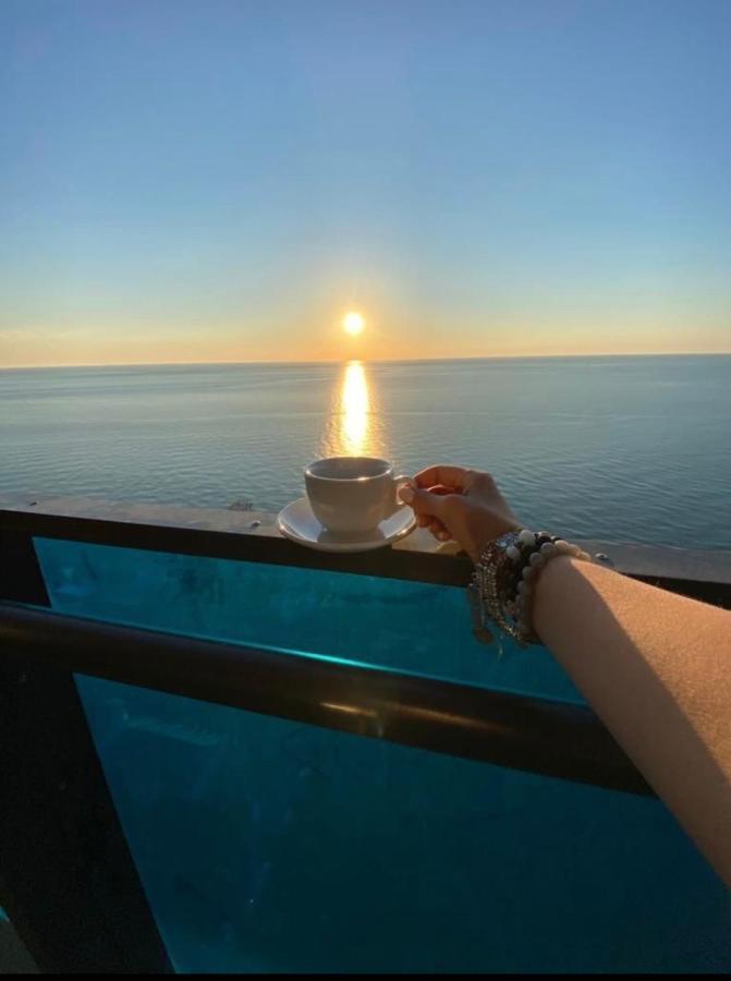 Black Sea Batumi Hotel Orbi City Екстер'єр фото