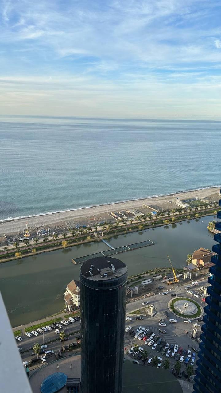 Black Sea Batumi Hotel Orbi City Екстер'єр фото