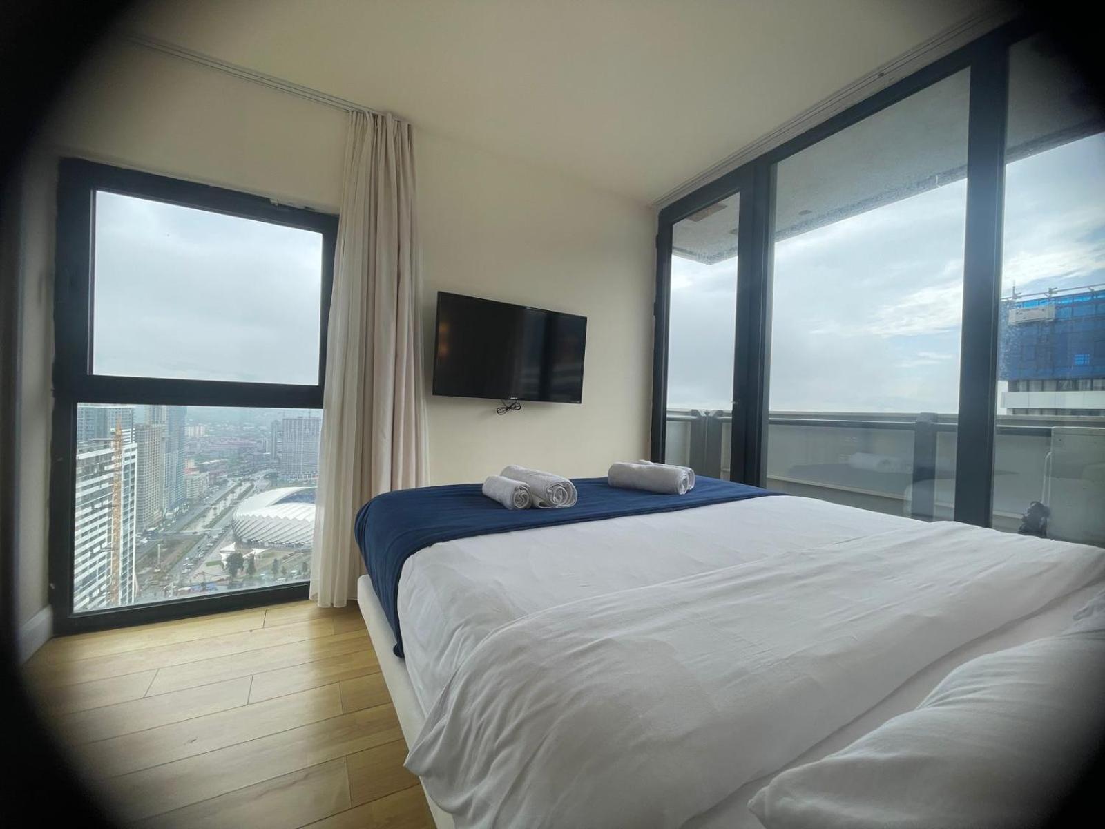 Black Sea Batumi Hotel Orbi City Екстер'єр фото