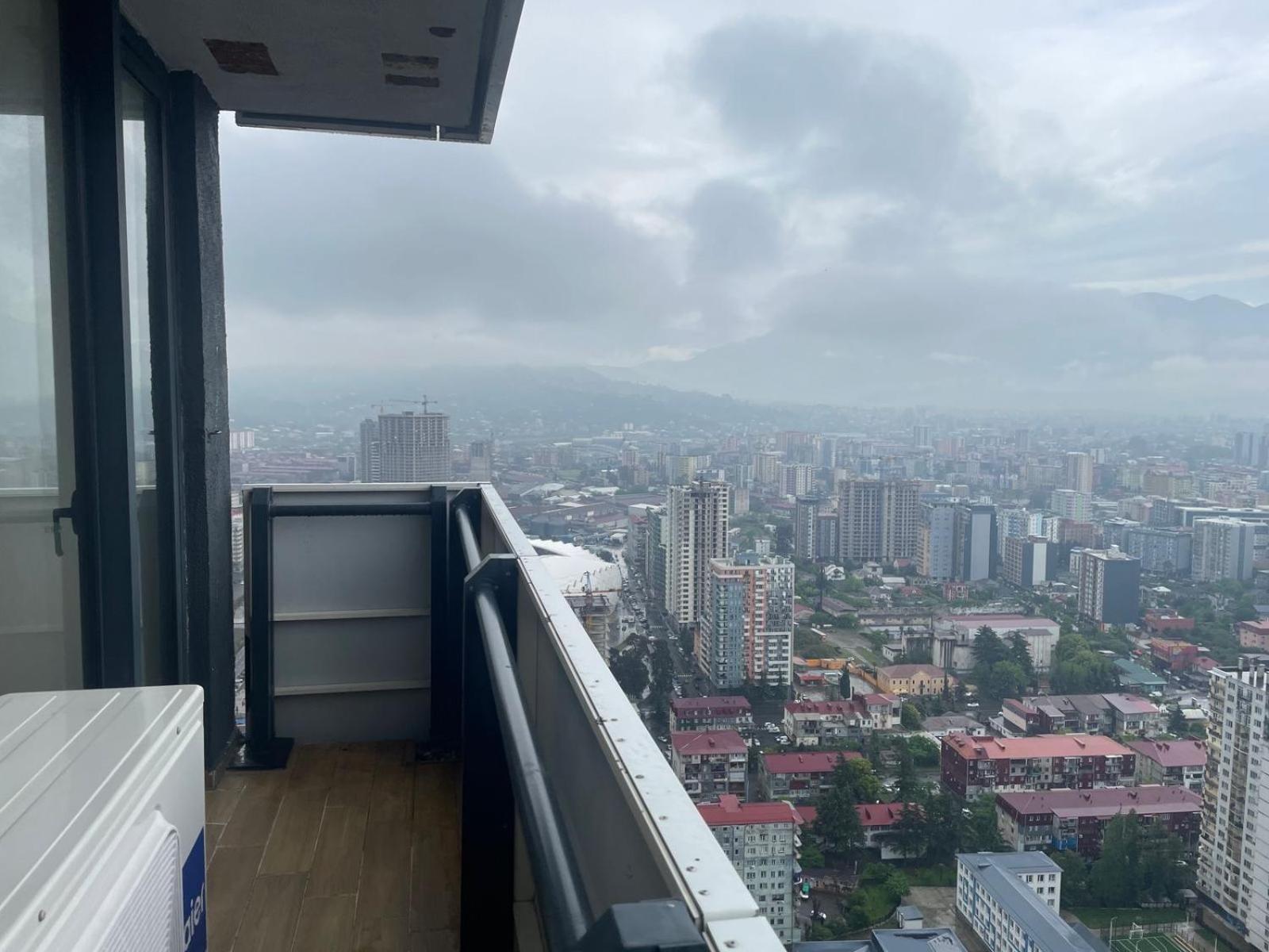 Black Sea Batumi Hotel Orbi City Екстер'єр фото